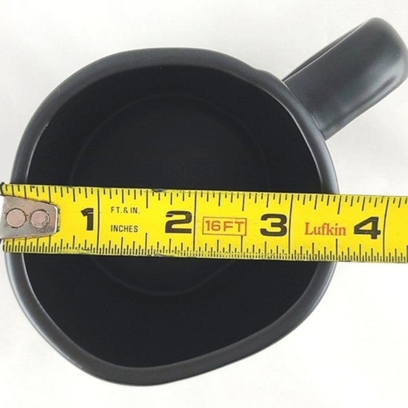 ⭐️2/ $50⭐️  Rae Dunn Black Ceramic Mat Mug Large Letters Orange GIVE THANKS - Picture 9 of 9